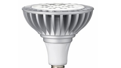 Lemputė „PAR38 LED Light Bulb“ be perstojo gali šviesti net 40 tūkst. valandų.
