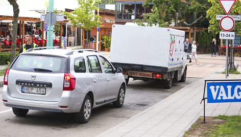 Palangoje pastebimai aktyviau dirba policija.