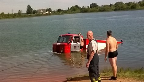 Tauragėje nuskendo gaisrinė