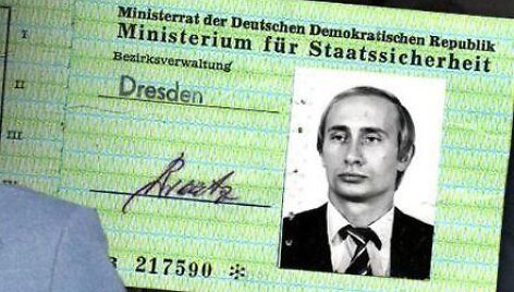 &bdquo;Bild&ldquo; paskelbtas esą V.Putinui i&scaron;duotas &bdquo;Stasi&ldquo; pažymėjimas