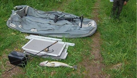 &Scaron;iaulių regiono aplinkos apsaugos departamento (&Scaron;RAAD) gyvosios gamtos apsaugos inspektoriai surengė reidą Radvili&scaron;kio rajone ir sulaikė vyrą sugavusį sterką.