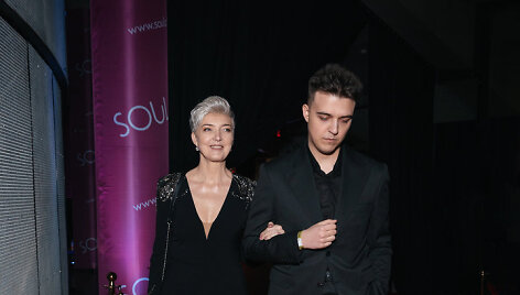 Niko Barisas su mama