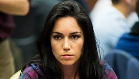 Liv Boeree Prahoje skinasi kelią link titulo