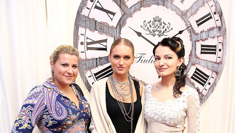 Erika Vitulskienė, Gintarė Gurevičiūtė ir Viktorija Jakučinskaitė