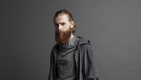 &bdquo;Julia Janus&ldquo; vyri&scaron;kos kolekcijos &bdquo;Atspindžiai&ldquo; modelis