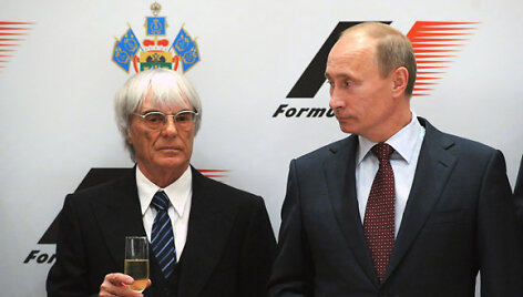 B.Ecclestone'as ir V.Putinas pasira&scaron;ė sutartį dėl F1 lenktynių Rusijoje