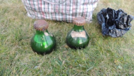Marijampolėje prie Atliekų tvarkymo centro vartų buvo palikti 2 litrai gyvsidabrio, kuris sveria 6 kilogramus.