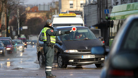 Šv. Gertrūdos ir Gimnazijos gatvių sankryža Kaune