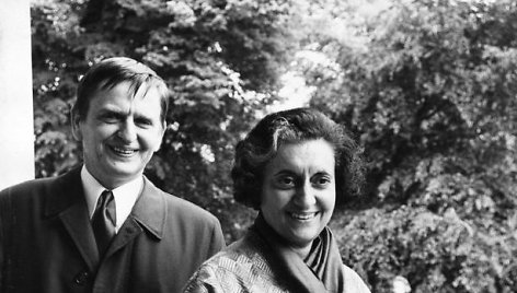 1972 m.: Švedijos premjeras Olofas Palme ir Indijos premjerė Indira Gandhi