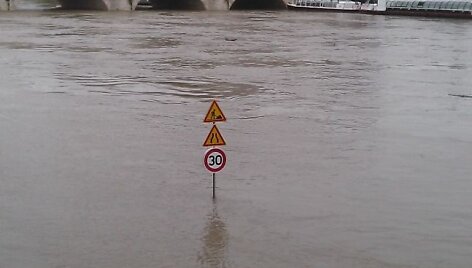 Patvinusi Sena Paryžiuje