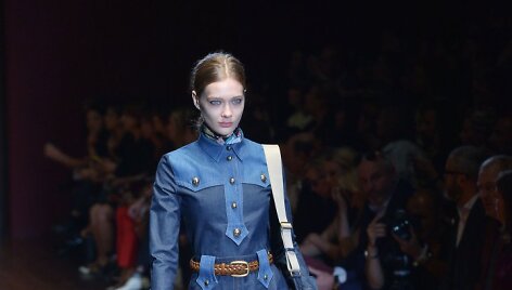 &bdquo;Gucci&ldquo; 2015 m. pavasario-vasaros kolekcijos modelis
