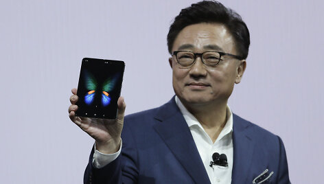 &bdquo;Samsung&ldquo; pristatė &bdquo;Galaxy S10&ldquo; 