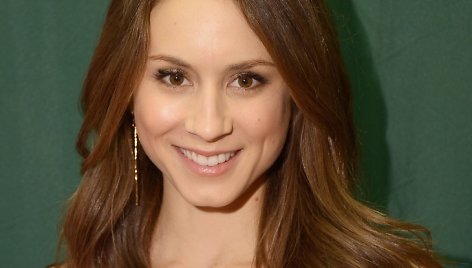 Troian Bellisario