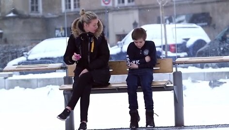 Socialinis eksperimenras &ndash; vaikas &scaron;altyje