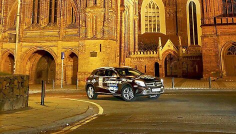 &bdquo;Mercedesu&ldquo; i&scaron; Vokietijos į Indiją i&scaron;siruo&scaron;ę žurnalistai aplankė Lietuvą