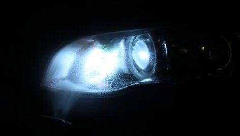 &bdquo;Xenon&ldquo; automobilių žibintai