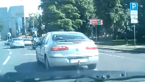 &bdquo;Renault&ldquo; užki&scaron;o juostą