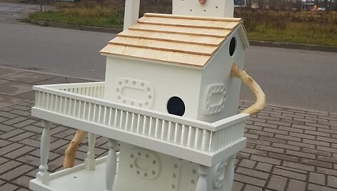 Klaipėdiečio dovana voverytei &ndash; tikras namelis