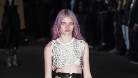 &bdquo;Alexander Wang&ldquo; 2018 m. pavasario ir vasaros kolekcijos modelis