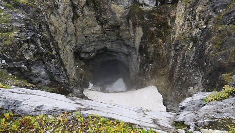 Sarlako duobė Kanadoje