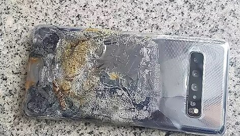 Sudegęs &bdquo;Samsung Galaxy S10 5G&ldquo;