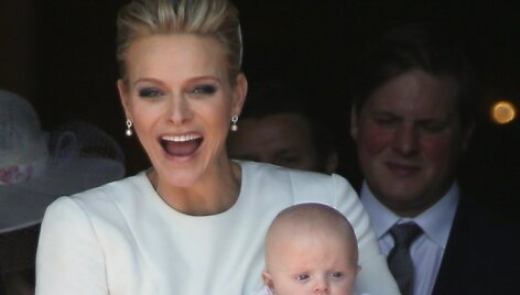 Kunigaik&scaron;tienė Charlene su sūnumi Jacquesu