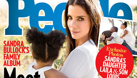 Sandra Bullock su įvaikiais Louisu ir Laila