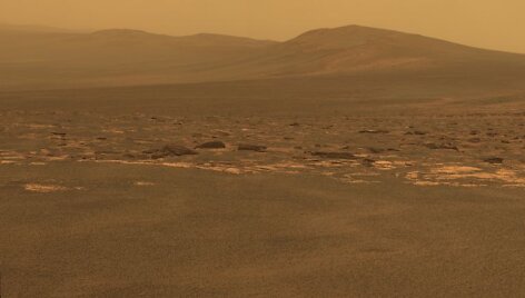 Marso peizažo nuotrauka, kurią į Žemę perdavė aparatas &bdquo;Mars Exploration Rover Opportunity&ldquo;