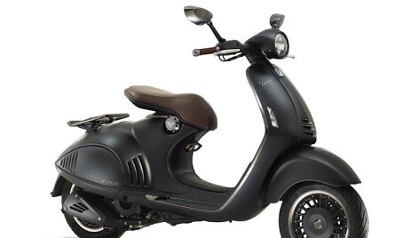&bdquo;Vespa 946 Emporio Armani&ldquo;