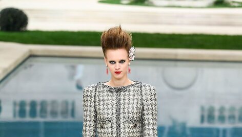 &bdquo;Chanel&ldquo; 2019 m. pavasario ir vasaros kolekcijos modelis