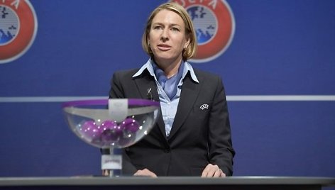 UEFA atstovė Anne Vonez nualpo per moterų Čempionų lygos burtų procedūrą.