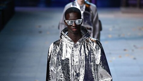 &bdquo;Louis Vuitton&ldquo; 2019&ndash;2020 m. rudens ir žiemos kolekcijos modelis