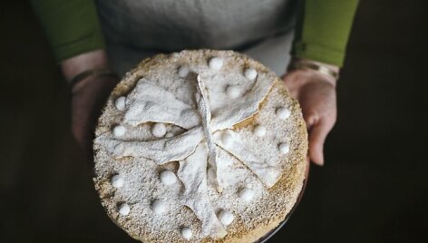 Renatos Ničajienės keptas tortas &bdquo;Napoleonas&ldquo;