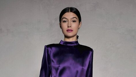 Agnės Deveikytės &scaron;ventinių drabužių kolekcijos modelis