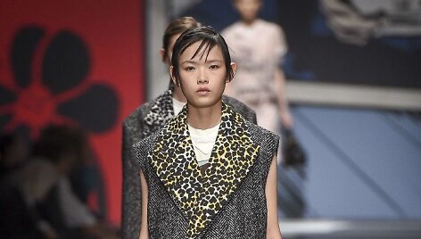 &bdquo;Prada&ldquo; 2018 m. pavasario ir vasaros kolekcijos modelis
