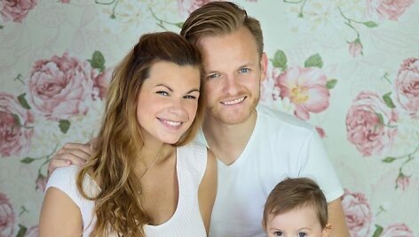 Laura ir &Scaron;arūnas Mazalai su dukromis