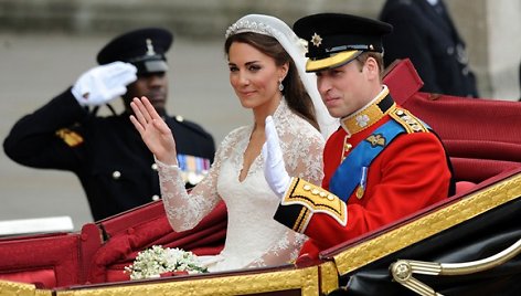 Kate Middleton ir Princas Williamas karietoje