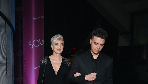 Niko Barisas su mama