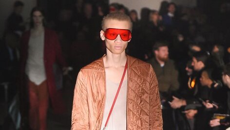 &bdquo;Rick Owens&ldquo; 2019&ndash;2020 m. rudens ir žiemos kolekcijos modelis