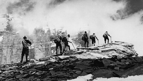 Lietuvos alpinistai pakeliui į Lietuvos vir&scaron;ūnę Pamyre, 1964 m. 