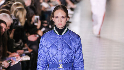 &bdquo;Tory Burch&ldquo; 2016 m. rudens-žiemos kolekcijos modelis