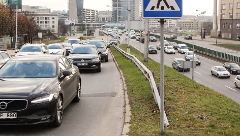 Dėl avarijos Geležinio Vilko gatvėje – spūstys