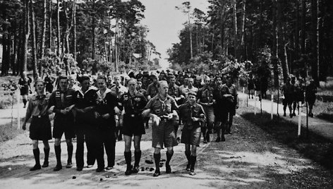 1933 m. Palangoje su skautų delegacija lankantis skautų įkūrėjui lordui R.Baden-Poveliui, kuris dalyvavo čia vykusioje Lietuvos skautų stovykloje, vizitui buvo suteiktas valstybinis statusas.