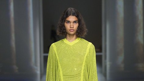 „Bottega Veneta“ 2020–2021 m. rudens ir žiemos kolekcijos modelis