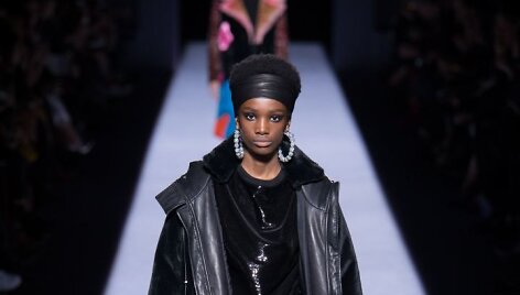 &bdquo;Tom Ford&ldquo; 2018 m. rudens kolekcijos modelis