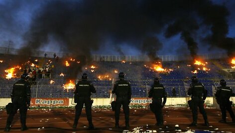 Policininkai ramina &bdquo;Red Star&ldquo; gerbėjus.