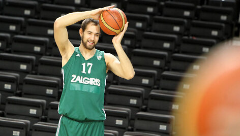 Mario Dela&scaron;as