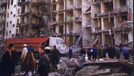 Pastatas Volgodonske, kurį i&scaron; dalies sunaikino sprogimas Rusijoje 1999 m.
