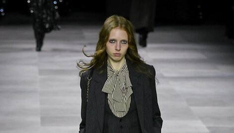 &bdquo;Celine&ldquo; 2020 m. pavasario ir vasaros kolekcijos modelis