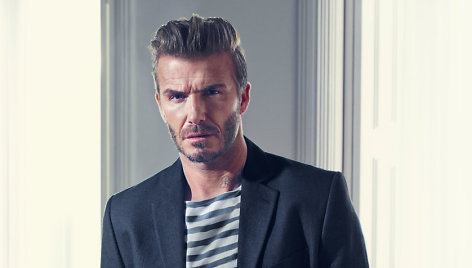 Davidas Beckhamas „H&M Modern Essentials“ reklaminėje kampanijoje